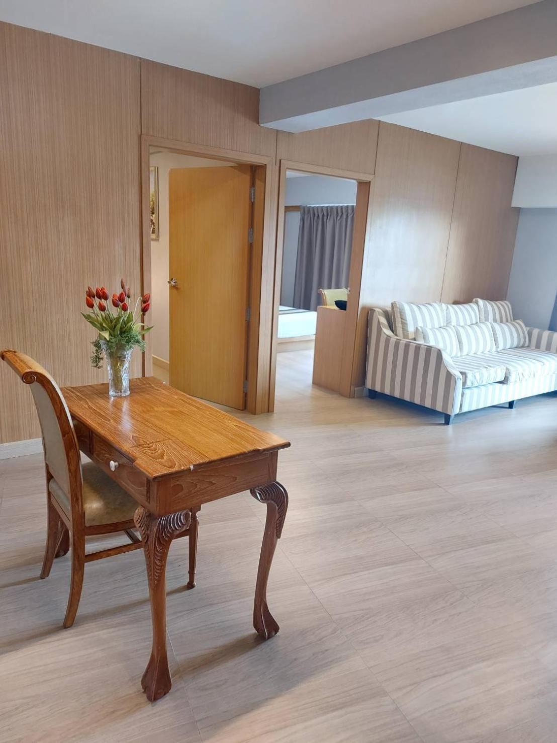 בורי ראם Buritel Hotel מראה חיצוני תמונה