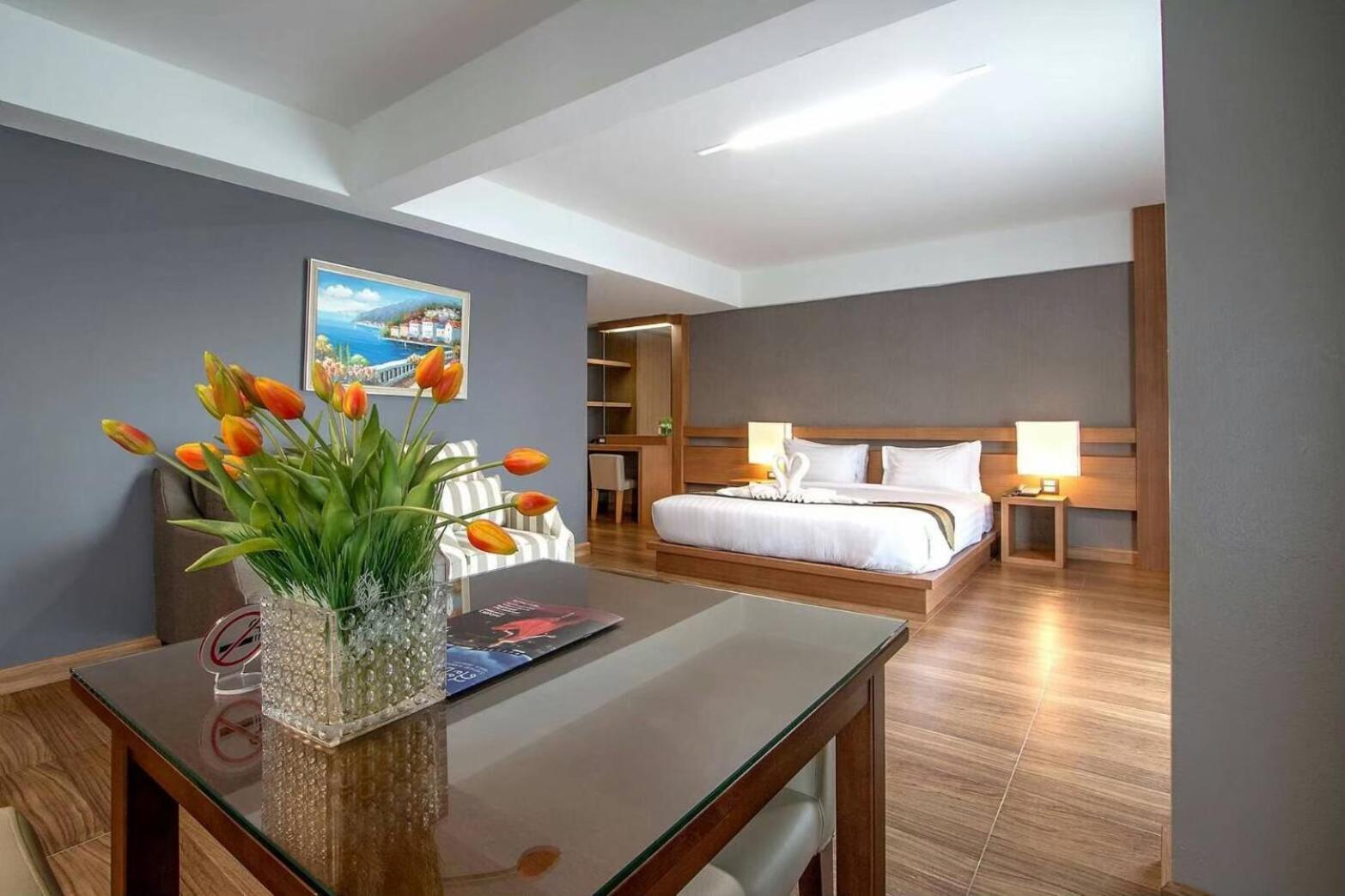 בורי ראם Buritel Hotel מראה חיצוני תמונה